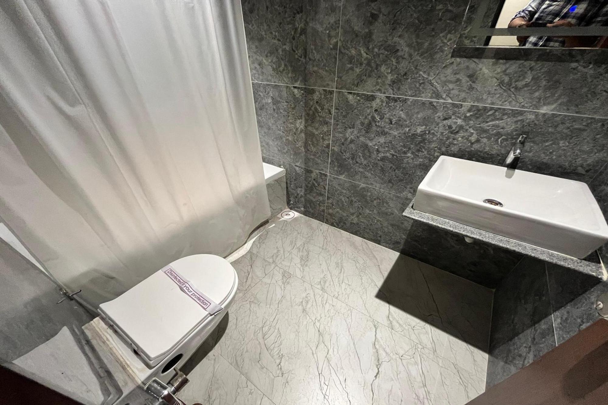 Hotel Shailly Inn Amhedabad Dış mekan fotoğraf